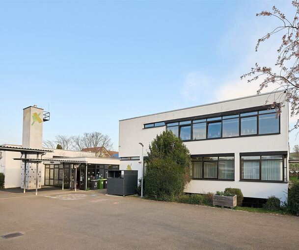 Die Felsengartenschule in Hessigheim wurde 1965 fertig gestellt. Zwischenzeitlich wurden immer wieder Gebäudeteile saniert. Nun werden weitere Arbeiten geplant.