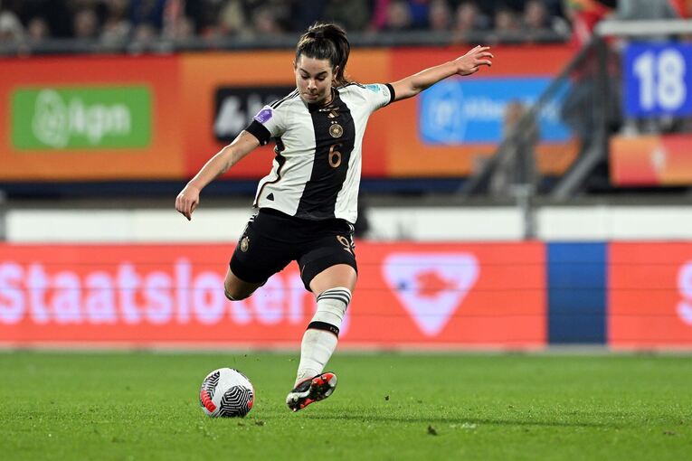 Lena Oberdorf Lena Oberdorf