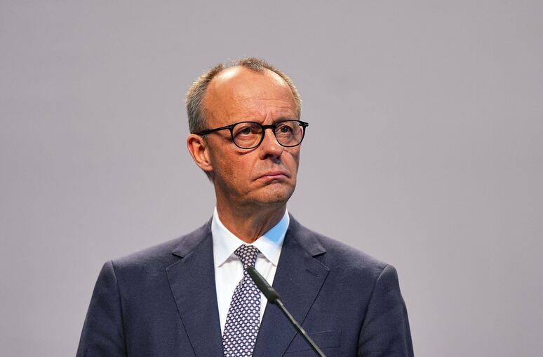 Koalitionsverhandlungen von Union und SPD abgeschlossen Koalitionsverhandlungen von Union und SPD abgeschlossen