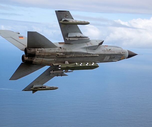 Schneller als der Schall: Immer wieder kommt es bei Kampfjet-Flügen der Bundeswehr zu einem Überschallknall (Symbolbild).