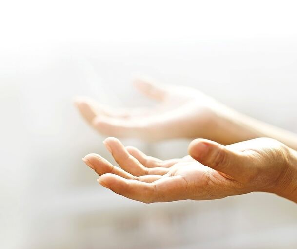 In der Stadtkirche am Ludwigsburger Marktplatz können sich alle Prüflinge segnen lassen. ipopba/stock.adobe.com