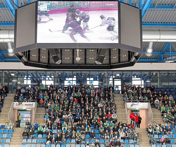 Die Haupttribüne der Ege Trans-Arena.