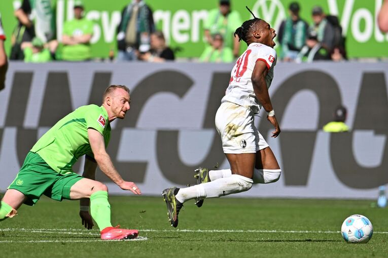 VfL Wolfsburg - SC Freiburg VfL Wolfsburg - SC Freiburg