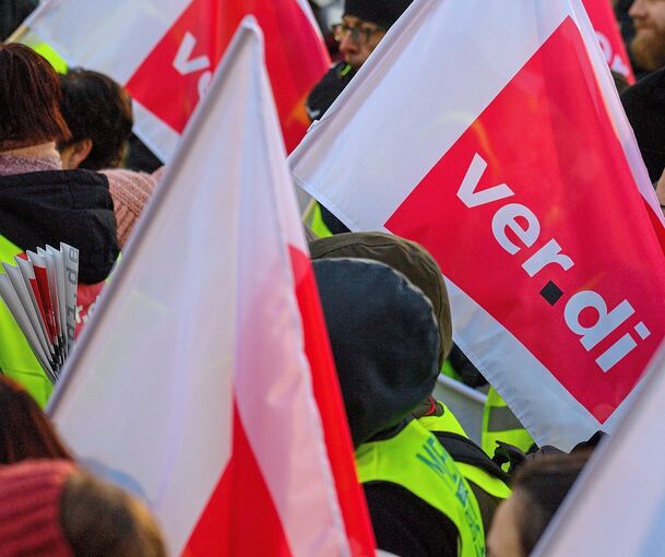 Verdi ruft die Mitarbeiterinnen und Mitarbeiter von Versicherungen zum Streik auf.