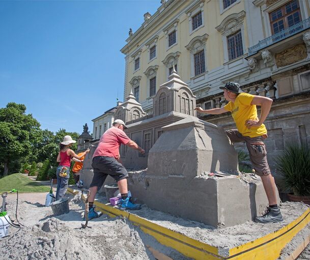 Aus einem Block Sand entstehen richtige Kunstwerke (hier ein Foto aus dem Jahr 2024).