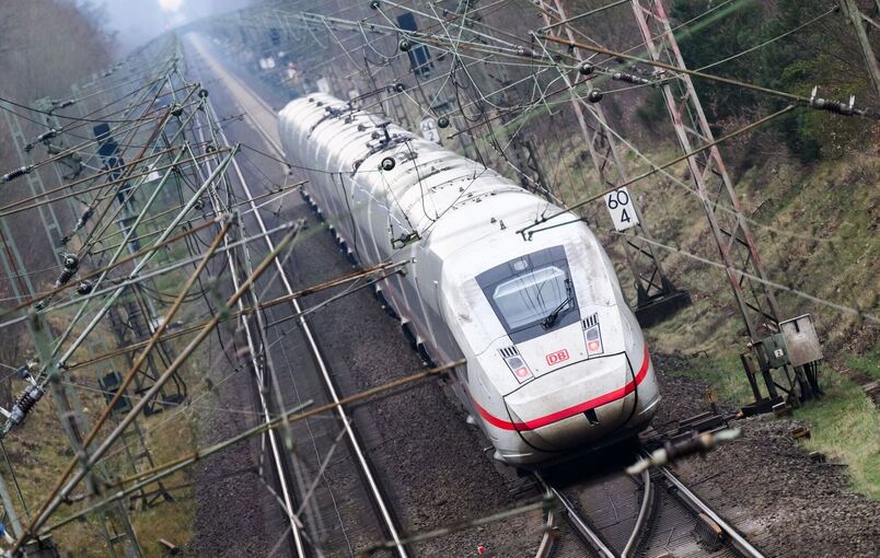 Ein ICE der Deutschen Bahn Ein ICE der Deutschen Bahn