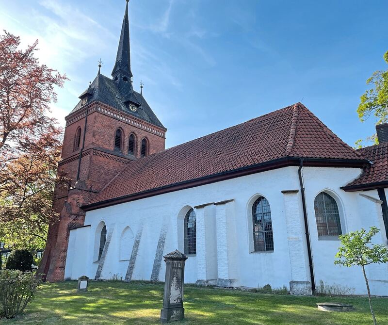 Impressionen aus Mellendorf, wo die Steelers Eishockey-Geschichte geschrieben haben: Ortskirche.