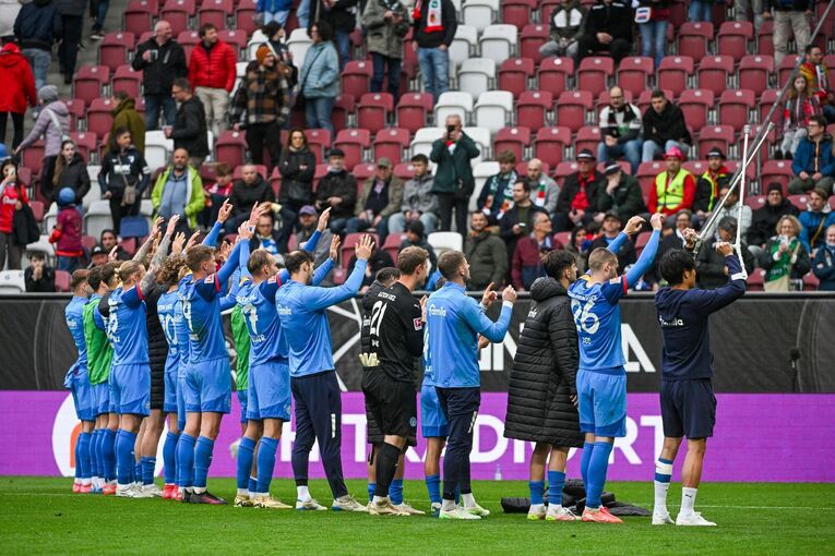 FC Augsburg - Holstein Kiel