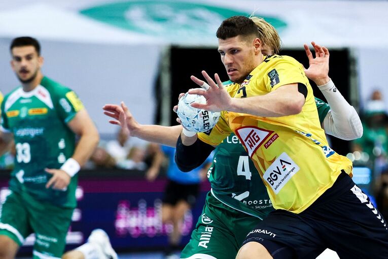 Sebastian Heymann (r)