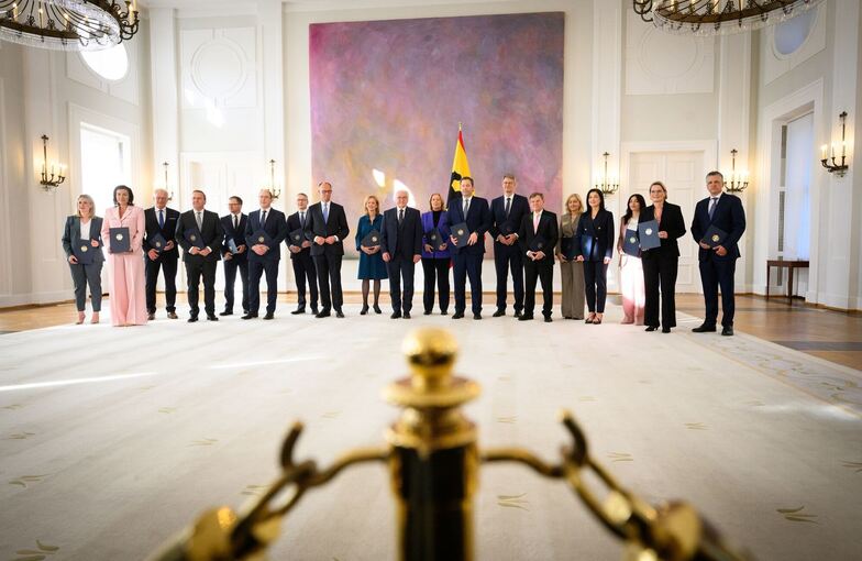 Regierungswechsel - Ernennung des Bundeskabinetts