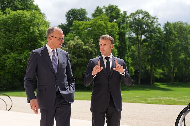 Bundeskanzler Merz reist nach Paris und Warschau