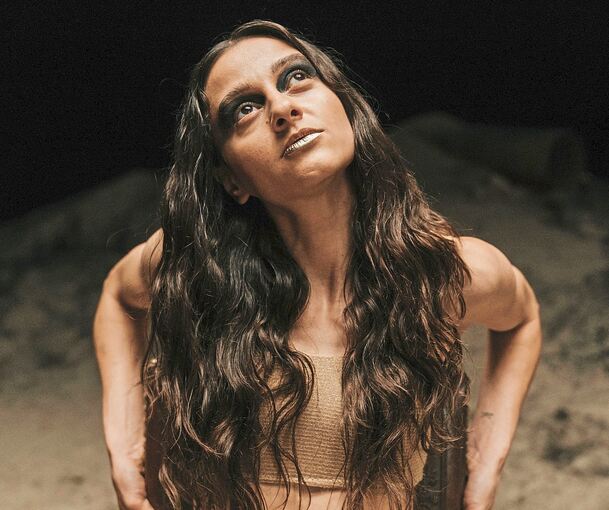 Shakespeare trifft Neukölln: Rashida York (Kenda Hmeidan) in „Kein Tier. So wild.“