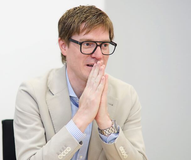 Nachdenklich, aber optimistisch: Der Oberstenfelder Bürgermeister Markus Kleemann kurz vor der Wahl.