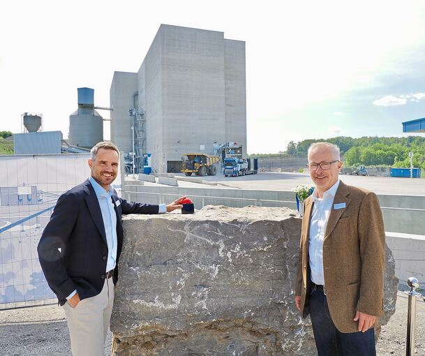 Christoph Kübler und Dr. Peter Antweiler bei der Eröffnung des Schotterwerks.