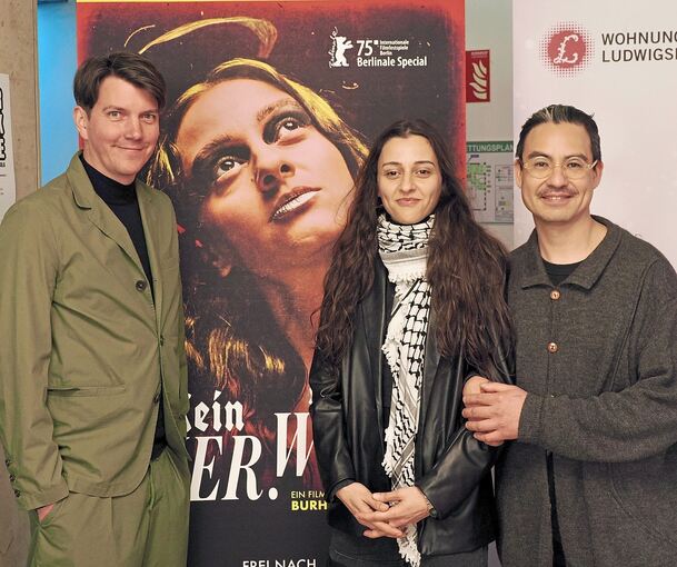 Starkes Team, beeindruckender Film: Filmproduzent Jochen Laube (links) mit Hauptdarstellerin Kenda Hmeidan und Regisseur Burhan Qurbani.
