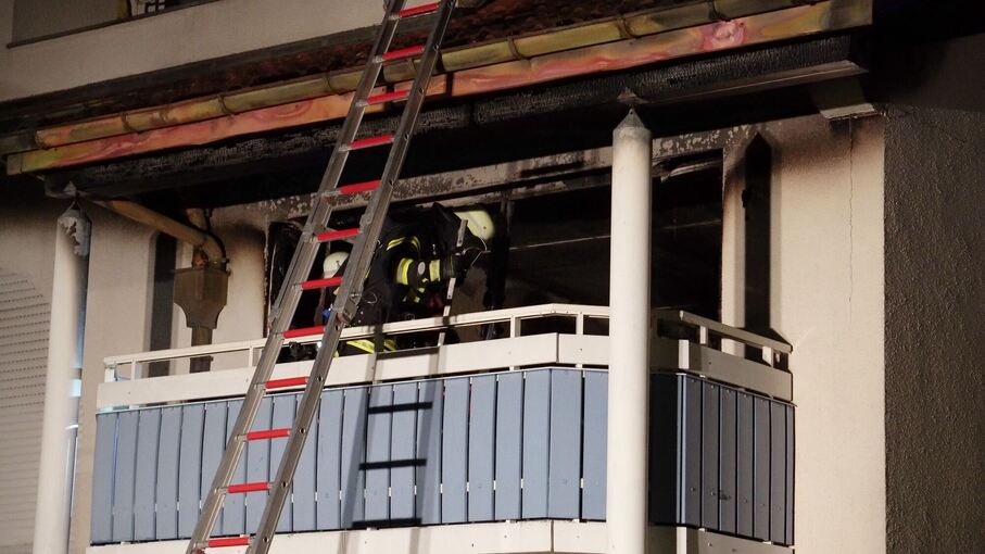 Brand in Mehrfamlienhaus in Salem