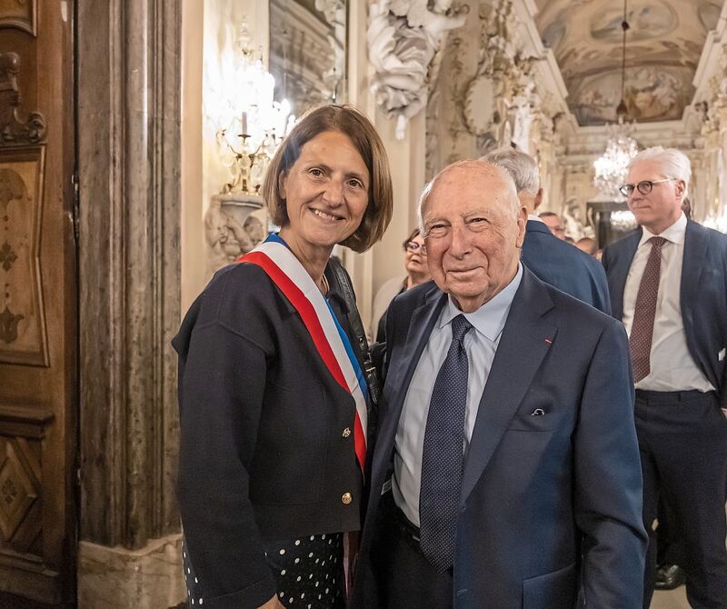 Marie-Noelle Biguinet mit Holocaust-Überlebendem Pierre-Michel Khan.