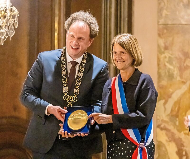Auch Marie-Noelle Biguinet bekam die Bürgermedaille verliehen.