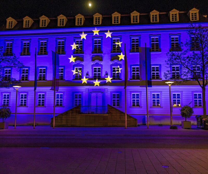 Europa-Illumination am Ludwigsburger Rathaus.