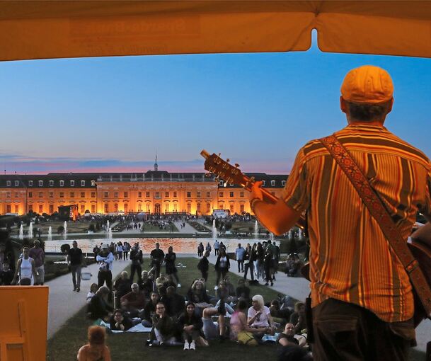 Auf elf Bühnen im Blühenden Barock treten die Musiker und Bands auf.