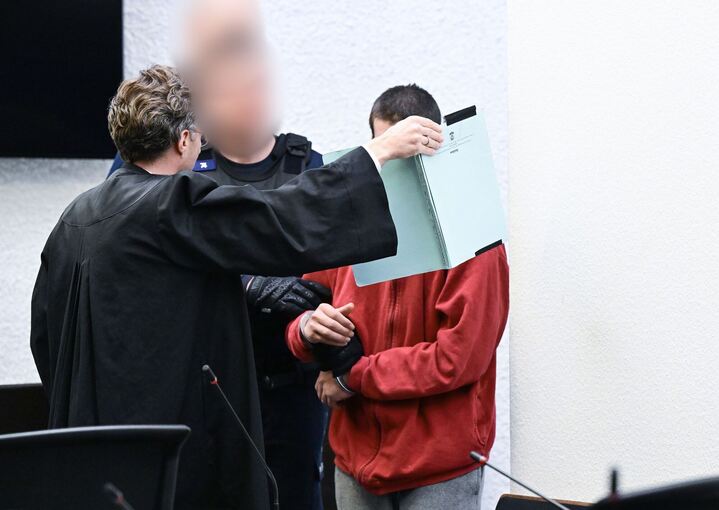 Beginn Prozess nach tödlichem Messerangriff