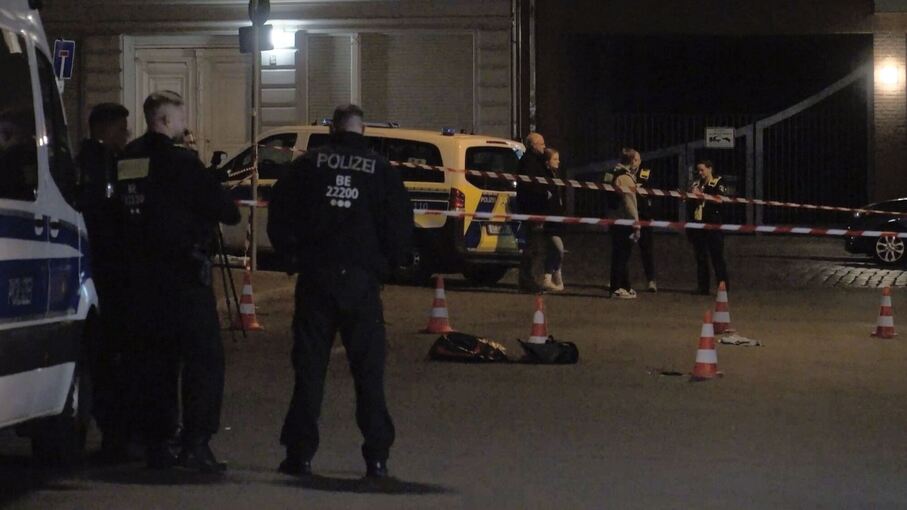 Messerattacke auf Polizisten in Berlin-Neukölln Messerattacke auf Polizisten in Berlin-Neukölln