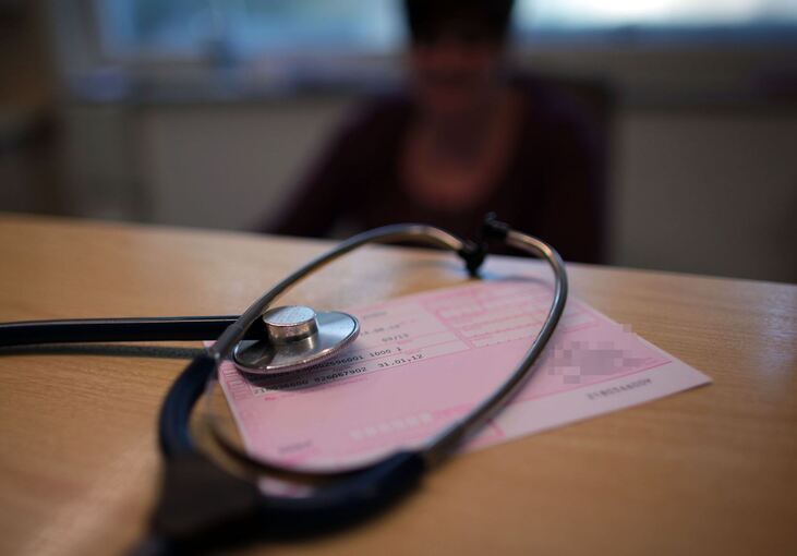 Frauen bekommen mehr Arzneimittel als Männer verschrieben