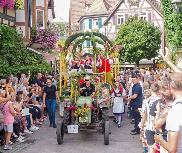 Traditioneller Höhepunkt des Winzerfests: der Umzug am Sonntag, hier beim letzten Fest 2023.