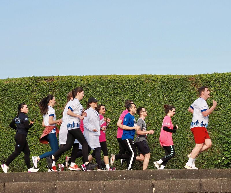 Viele Läufer sind beim 12. LKZ-Firmenlauf an den Start gegangen.