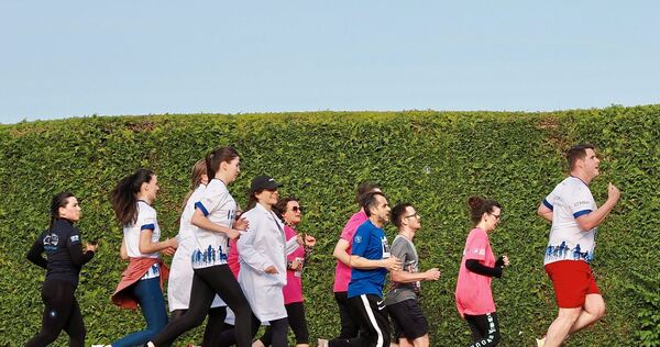 Viele Läufer sind beim 12. LKZ-Firmenlauf an den Start gegangen.