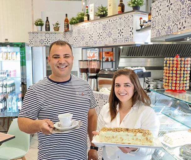 Nizar Ben Kriem und Maria Dias führen das neue Bistro und Café „O Cantinho do Porto“.