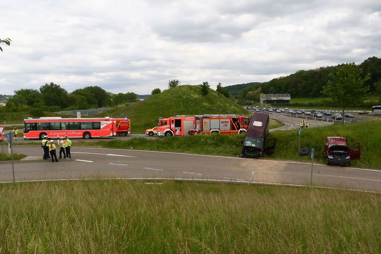 Schwerer Verkehrsunfall auf der A8