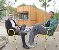 Dinko Brkic und Mauri Will sind Inhaber des Cafés „Kleiner Prinz“. Sie wollen die Zahl der Sitzplätze verdoppeln.