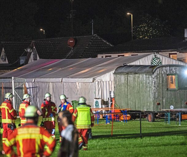 Mehr als ein Dutzend Besucher müssen in Markgröningen in der Nacht von Samstag auf Sonntag von Sanitätern behandelt werden.