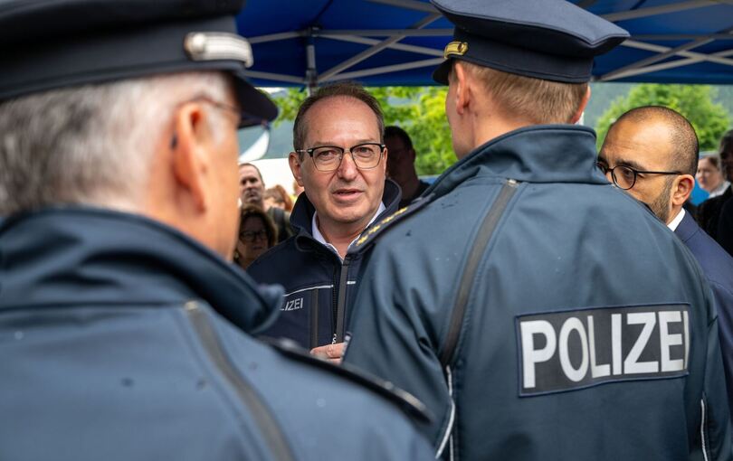 Dobrindt und Söder besuchen Grenzübergang
