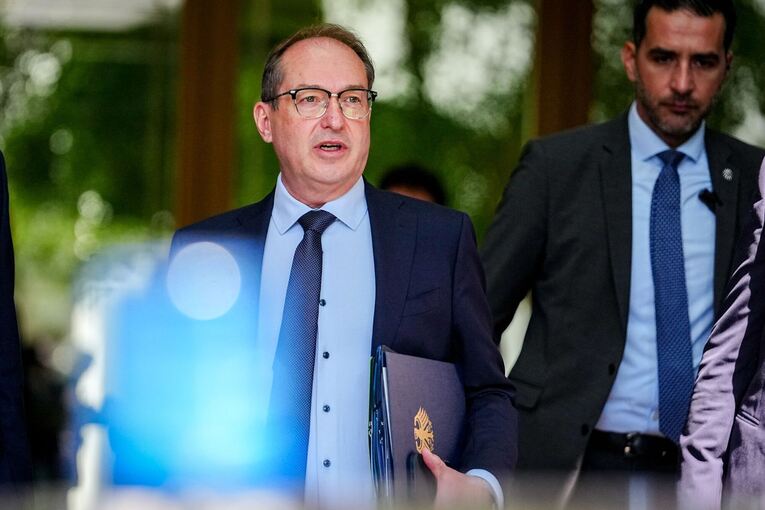 Bundesinnenminister Alexander Dobrindt (CSU) Bundesinnenminister Alexander Dobrindt (CSU)