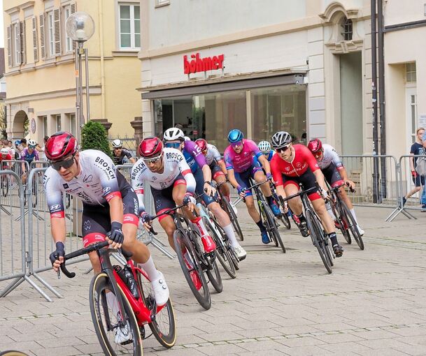 Das Radrennen führt durch die Ludwigsburger Innenstadt.