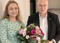 Abschied auf Raten im Tammer Rathaus: Sabrina Lee (mit Bürgermeister Martin Bernhard) verlässt die Stadt im Spätsommer. Ihren Job sollen künftig zwei Personen machen.