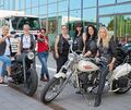 Die Sisters Crew, ein Zusammenschluss von 14 Bikerinnen, setzt sich für die Allgemeinheit ein.