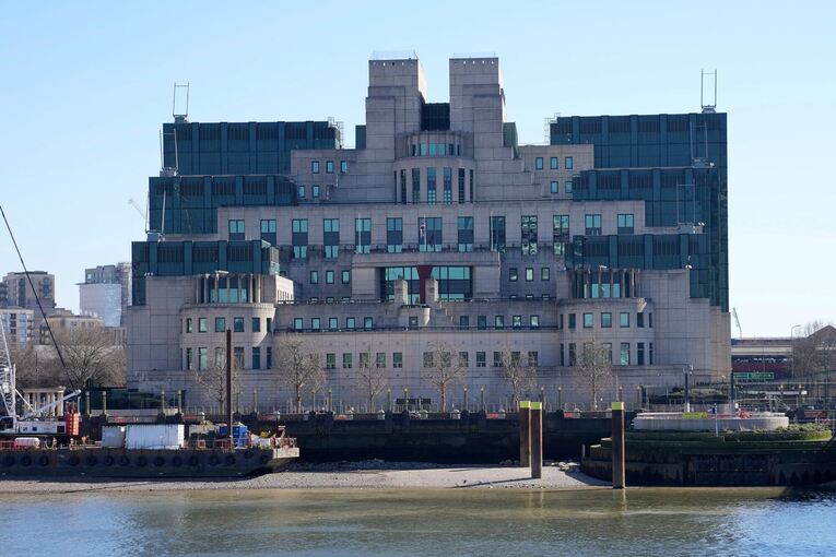 Hauptquartier des britischen Auslandsgeheimdienstes MI6 Hauptquartier des britischen Auslandsgeheimdienstes MI6