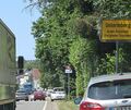 Lastwagen trotz Durchfahrverbot, zudem Verkehr teils wie auf der Autobahn, berichten Anwohner: So präsentiert sich seit der Sperrung der direkten Verbindung Bietigheim–Sachsenheim die Situation auf der Umleitung.