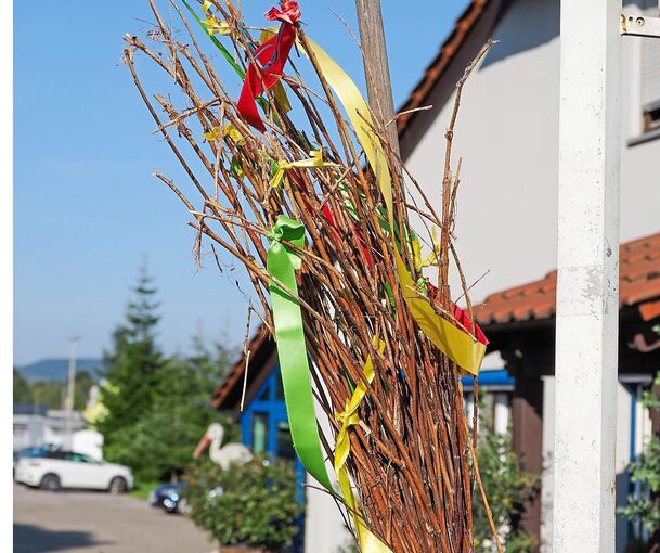 Wenn der Besen drausen hängt, ist die Wirtschaft offen.