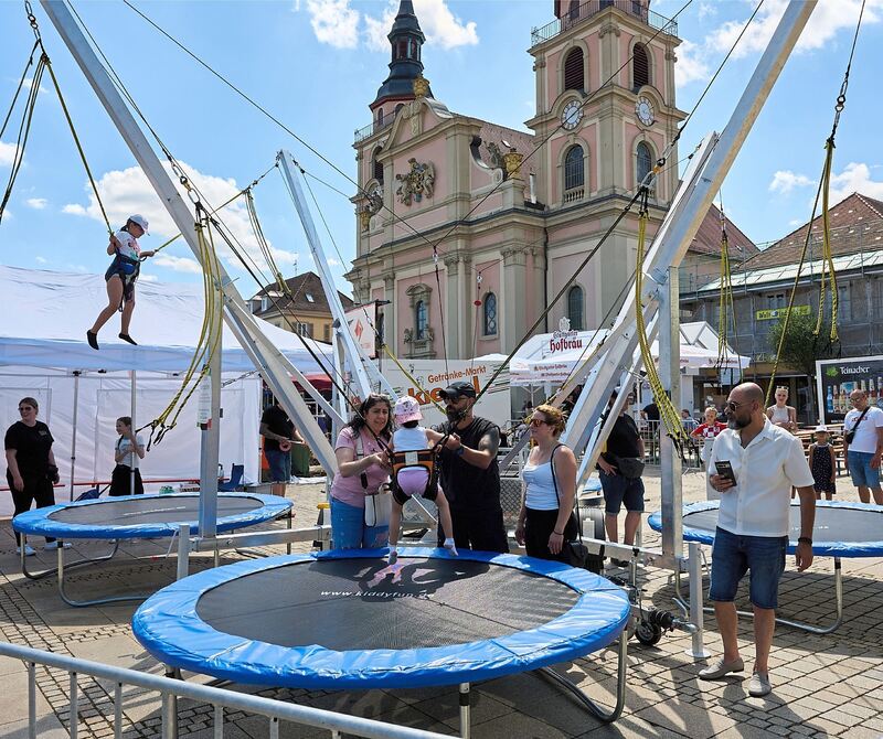 Bungee-Jumping für Kinder.