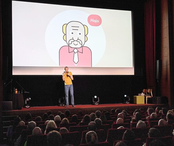 Arne Nisters hat einen ganz eigenen Blick auf Chemie.