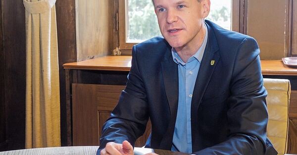 Hemmingens-Rathauschef-Thomas-Sch-fer-reicht-seine-Bewerbung-ein
