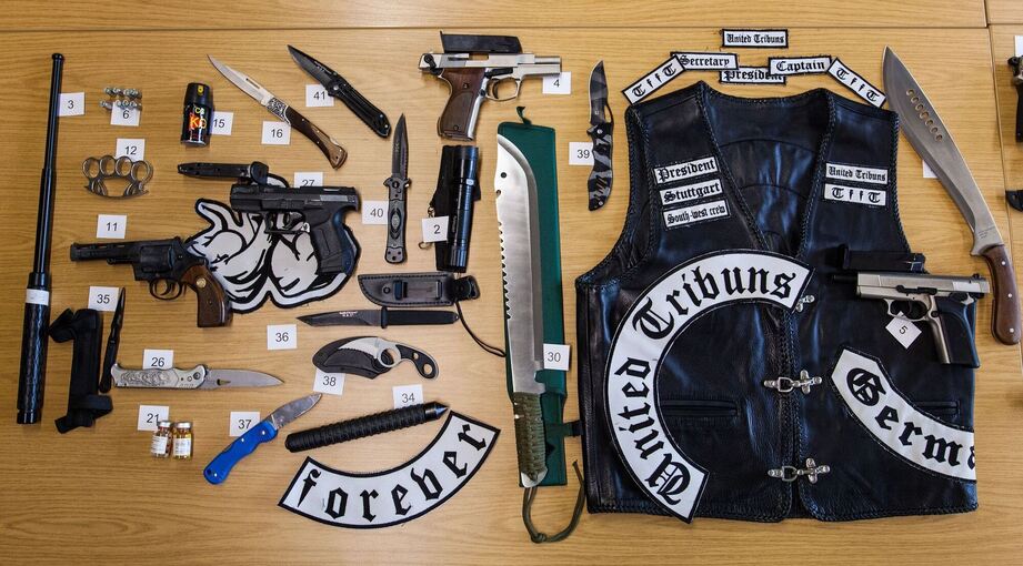 «United Tribuns» «United Tribuns»