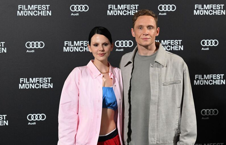 Matthias Schweighöfer und Ruby O. Fee