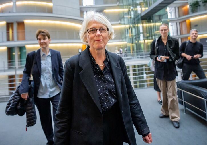 Haushaltsausschuss zu Corona-Maskenbeschaffungen Haushaltsausschuss zu Corona-Maskenbeschaffungen