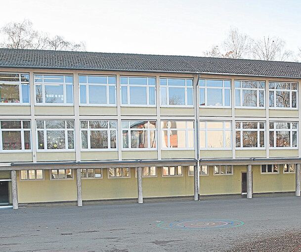 Die Grundschule wurde in den 50er-Jahren gebaut, eine Sanierung ist dringend notwendig.