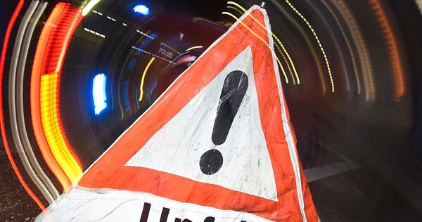 Die Zahl der Verkehrsunfälle in Ludwigsburg ist nahezu konstant geblieben. Allerdings hat sich die Zahl der Schwerverletzten im Vergleich zum Vorjahr halbiert, während mehr Menschen leicht verletzt wurden.
